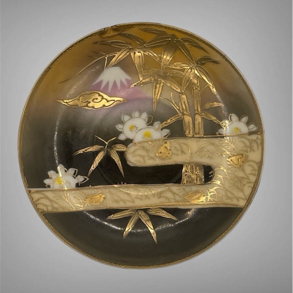 VINTAGE JAPANESE SAUCER